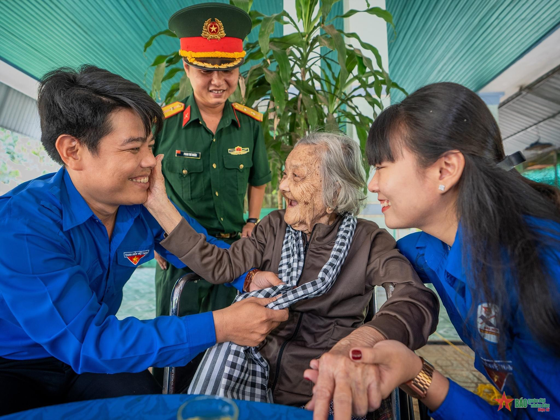 Xin cảm ơn người, người mẹ của tôi